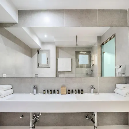 Apartmanhotel Vozina Metamórfoszi