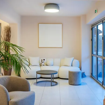 Apartmanhotel Vozina Metamórfoszi