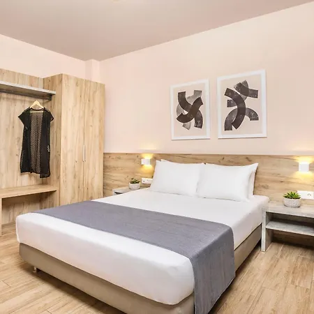 Aparthotel Vozina 3*