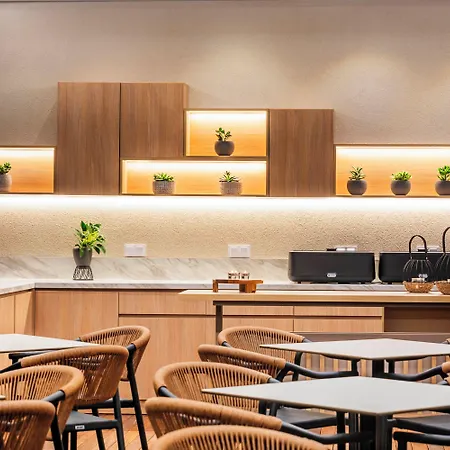 公寓式酒店 Vozina