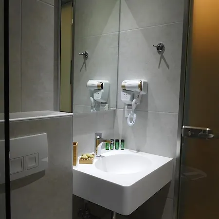 Vozina Aparthotel *